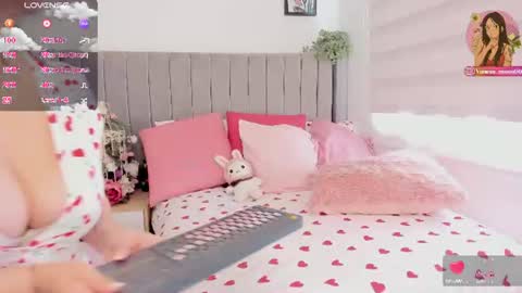Snapshot of vanesa_moon_ chatting on July 2026 09:11:01 PM vanesa_moon_ online show from July 2026 09:11:01 PM