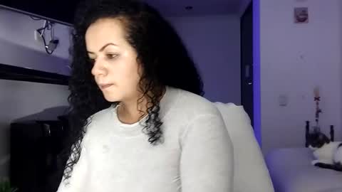 Snapshot of vanesam chatting on February 2026 09:03:02 AM vanessa and samantha online show from February 2026 09:03:02 AM