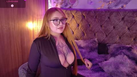 Snapshot of vanessa_blake chatting on February 2026 07:24:01 AM Vane online show from February 2026 07:24:01 AM