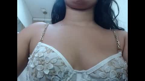 vanessa online show from June 2026 07:01:02 PM