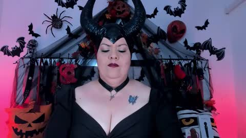 Vanessa online show from October 2025 12:17:02 PM