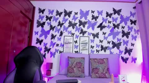 Vanessa  online show from February 2025 12:22:02 PM