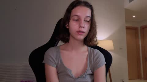 vanessa online show from December 2024 09:44:01 PM