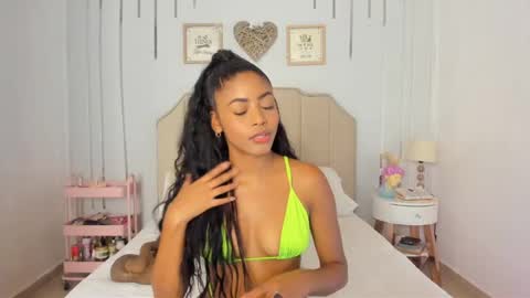 Snapshot of vanessabianchi chatting on January 2025 06:13:02 AM Vanessa online show from January 2025 06:13:02 AM