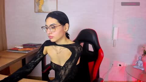 Vanessa online show from May 2026 07:41:02 PM