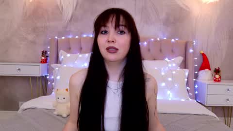 Snapshot of vanessafields chatting on December 2025 04:01:01 PM Vanessa online show from December 2025 04:01:01 PM