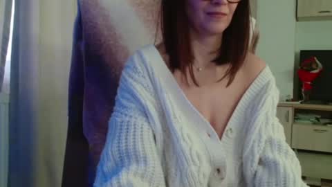 Snapshot of vanessalarahot chatting on December 2024 07:37:02 AM Vanessa online show from December 2024 07:37:02 AM