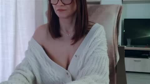 Snapshot of vanessalarahot chatting on February 2025 11:25:01 AM Vanessa online show from February 2025 11:25:01 AM