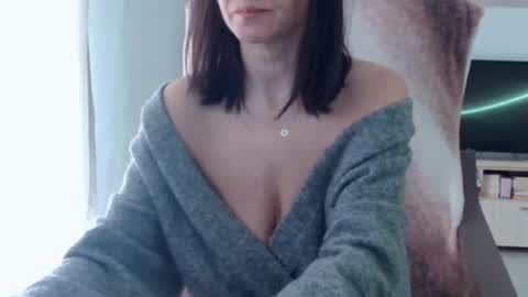 Snapshot of vanessalarahot chatting on October 2025 11:09:01 AM Vanessa online show from October 2025 11:09:01 AM