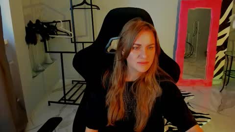 Vanessa online show from October 2025 06:04:01 AM