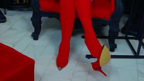 Snapshot of vanessamorningstar1 chatting on February 2025 04:44:01 PM Miss Vanessa online show from February 2025 04:44:01 PM