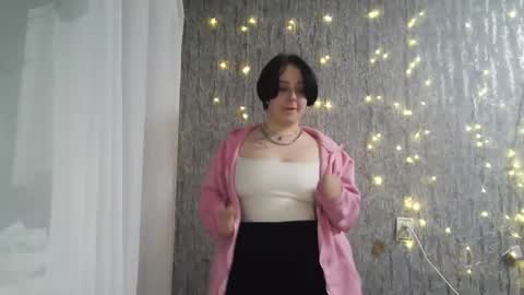 vanessashadow online show from March 2026 04:02:02 PM
