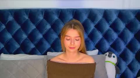 Snapshot of vanessavienne chatting on February 2026 04:29:01 PM VanessaVienne online show from February 2026 04:29:01 PM