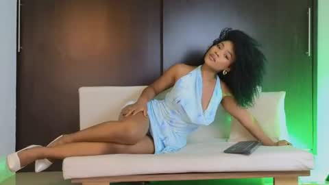 Snapshot of vanestrauss chatting on July 2026 08:34:02 PM New account follow me online show from July 2026 08:34:02 PM