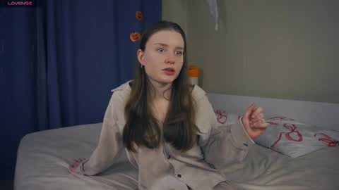 Snapshot of vanettakrupka chatting on November 2025 07:13:01 PM Luna online show from November 2025 07:13:01 PM