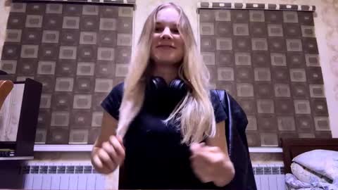 Saisa online show from November 2025 01:44:01 PM