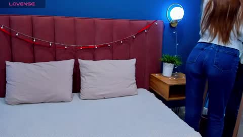 Sofia online show from February 2025 12:16:01 AM