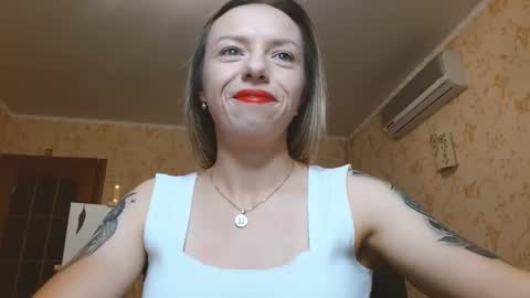 VanillaMuffin online show from September 2025 12:49:01 PM