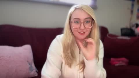 vanillapuddingpie online show from February 2025 07:05:02 PM