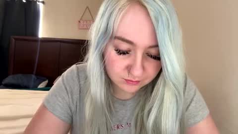 vanillapuddingpie online show from February 2026 08:02:02 PM