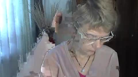 Vanillaxcreamy online show from November 2025 06:44:01 AM
