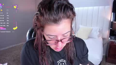 Snapshot of vanitysex chatting on October 2025 11:36:02 AM Karine online show from October 2025 11:36:02 AM