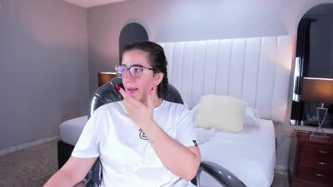 Snapshot of vanitysex chatting on October 2025 11:36:01 AM Karine online show from October 2025 11:36:01 AM