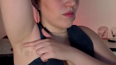 Elizabeth online show from October 2025 10:51:02 PM