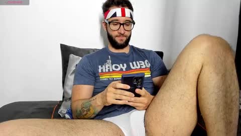 Van online show from March 2025 06:59:02 PM