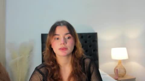 Vannesa online show from March 2026 07:06:02 PM