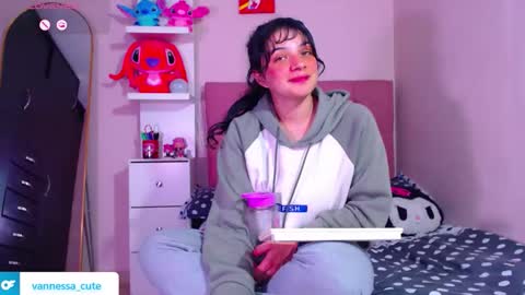 Vanesa online show from November 2025 12:13:01 AM