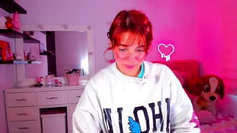 Snapshot of vannessa_shy chatting on June 2026 08:19:02 PM Vanesa online show from June 2026 08:19:02 PM