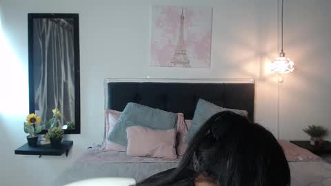 vane online show from December 2024 07:49:02 PM