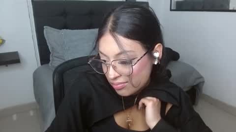 vane online show from September 2025 07:46:01 PM