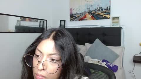 vane online show from November 2025 07:19:01 PM