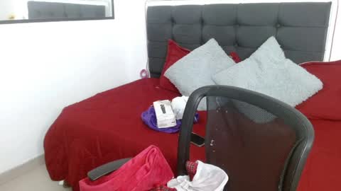 vane online show from April 2026 08:36:02 PM