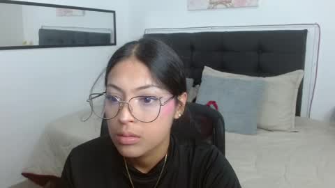 vane online show from April 2026 08:17:01 PM