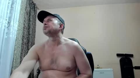 vano_822 online show from May 2026 06:37:01 PM