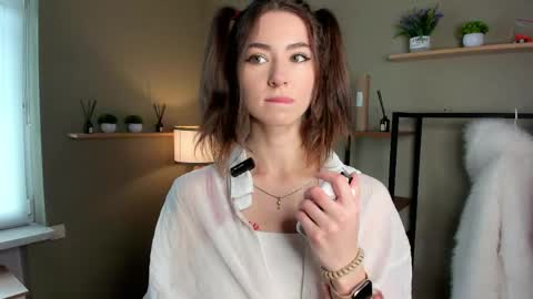 Charline online show from April 2026 09:18:01 AM