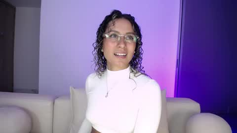 varenka_ivanova22 online show from April 2026 03:40:02 AM