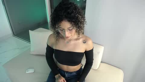 varenka_ivanova22 online show from April 2026 05:21:01 AM