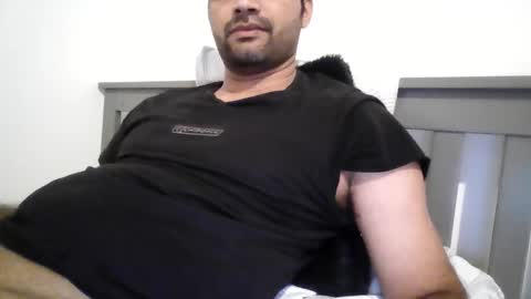 Snapshot of varghese28 chatting on November 2025 10:37:02 AM kerala mallu boy online show from November 2025 10:37:02 AM