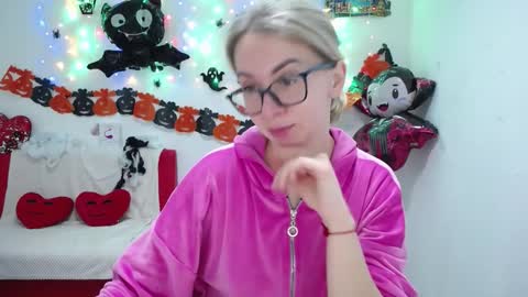 Vasilisa online show from October 2025 05:08:01 AM