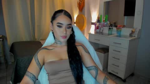 Vayolett Bass online show from February 2026 04:09:02 AM