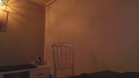 Snapshot of vctoria_collins_ chatting on September 2025 10:49:02 AM Victoria online show from September 2025 10:49:02 AM