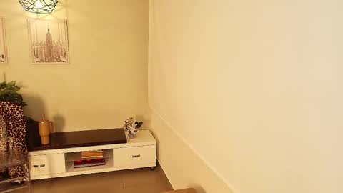 Snapshot of vctoria_collins_ chatting on October 2025 10:38:01 AM Victoria online show from October 2025 10:38:01 AM