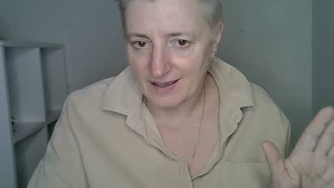 vea_motty online show from February 2026 10:06:01 PM