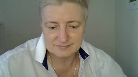 vea_motty online show from February 2026 12:15:01 PM