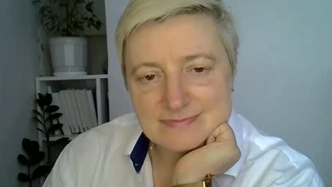 vea_motty online show from April 2026 03:54:02 PM