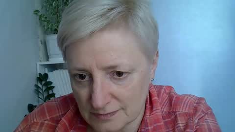 vea_motty online show from May 2026 01:38:01 PM